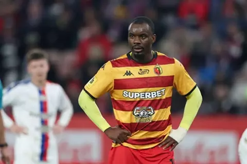 تقارير: الأهلي بين 3 أندية تتنافس على ضم بولولو